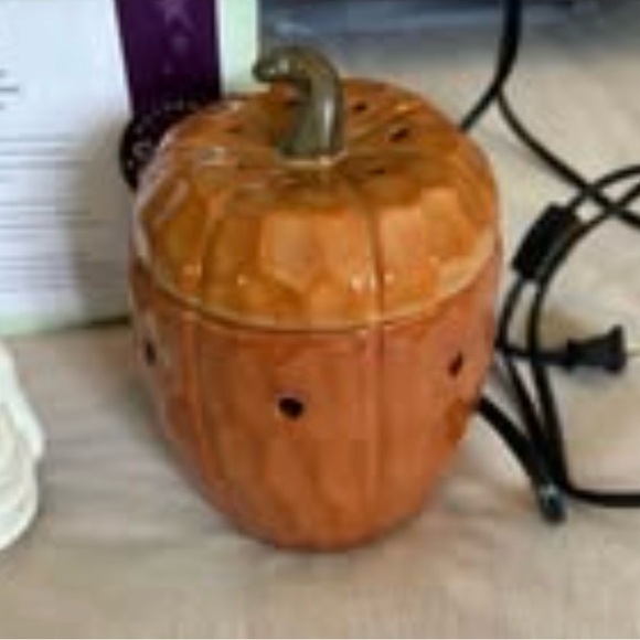 Scentsy Other - Scentsy Ceramic Pumpkin Warmer